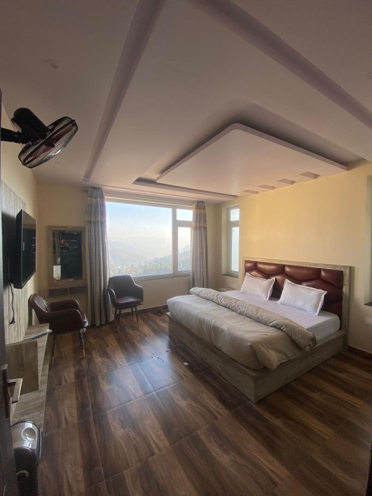 Harmony Heights Hotel Shimla Ngoại thất bức ảnh