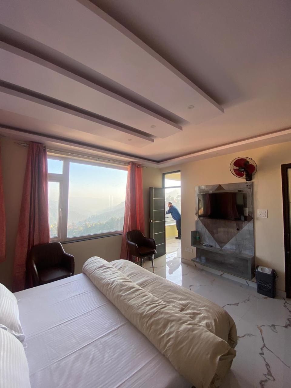 Harmony Heights Hotel Shimla Ngoại thất bức ảnh
