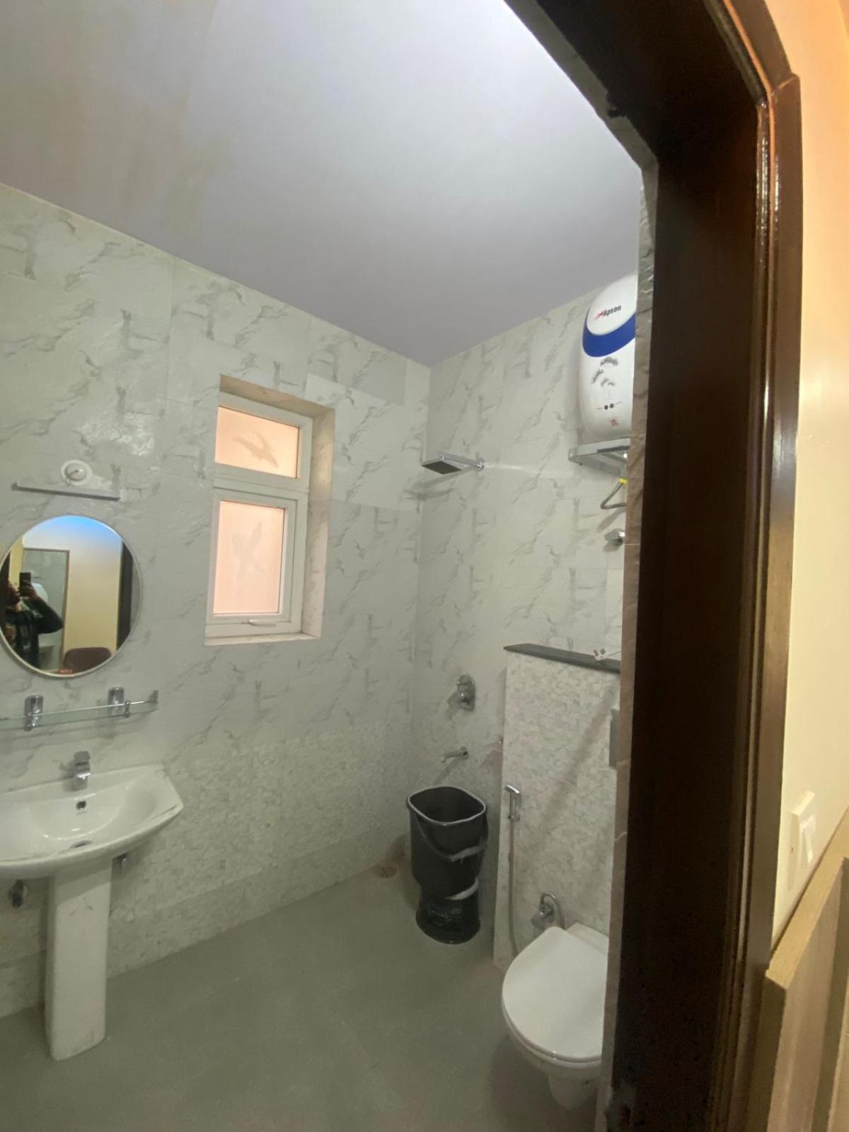 Harmony Heights Hotel Shimla Ngoại thất bức ảnh