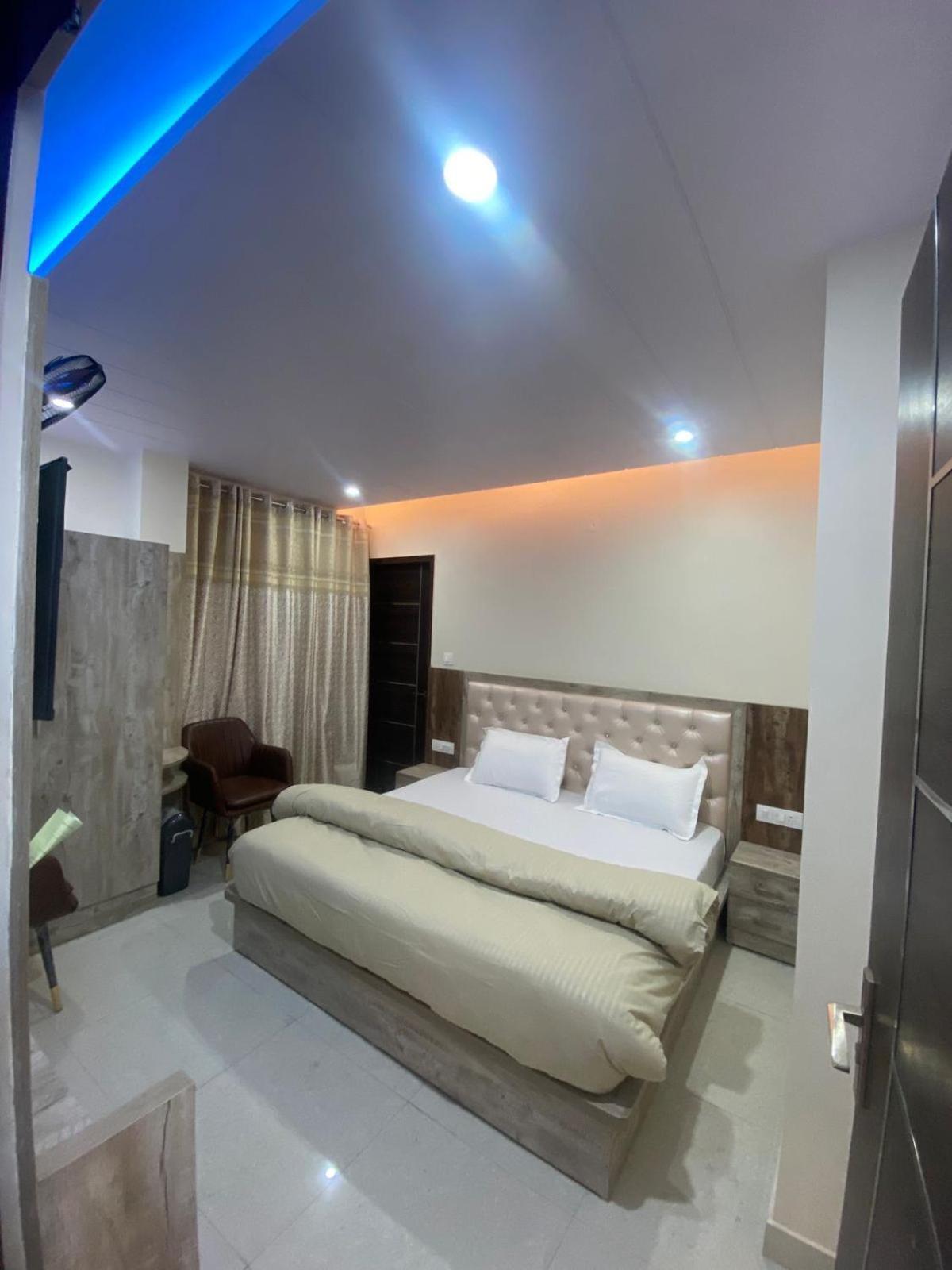 Harmony Heights Hotel Shimla Ngoại thất bức ảnh