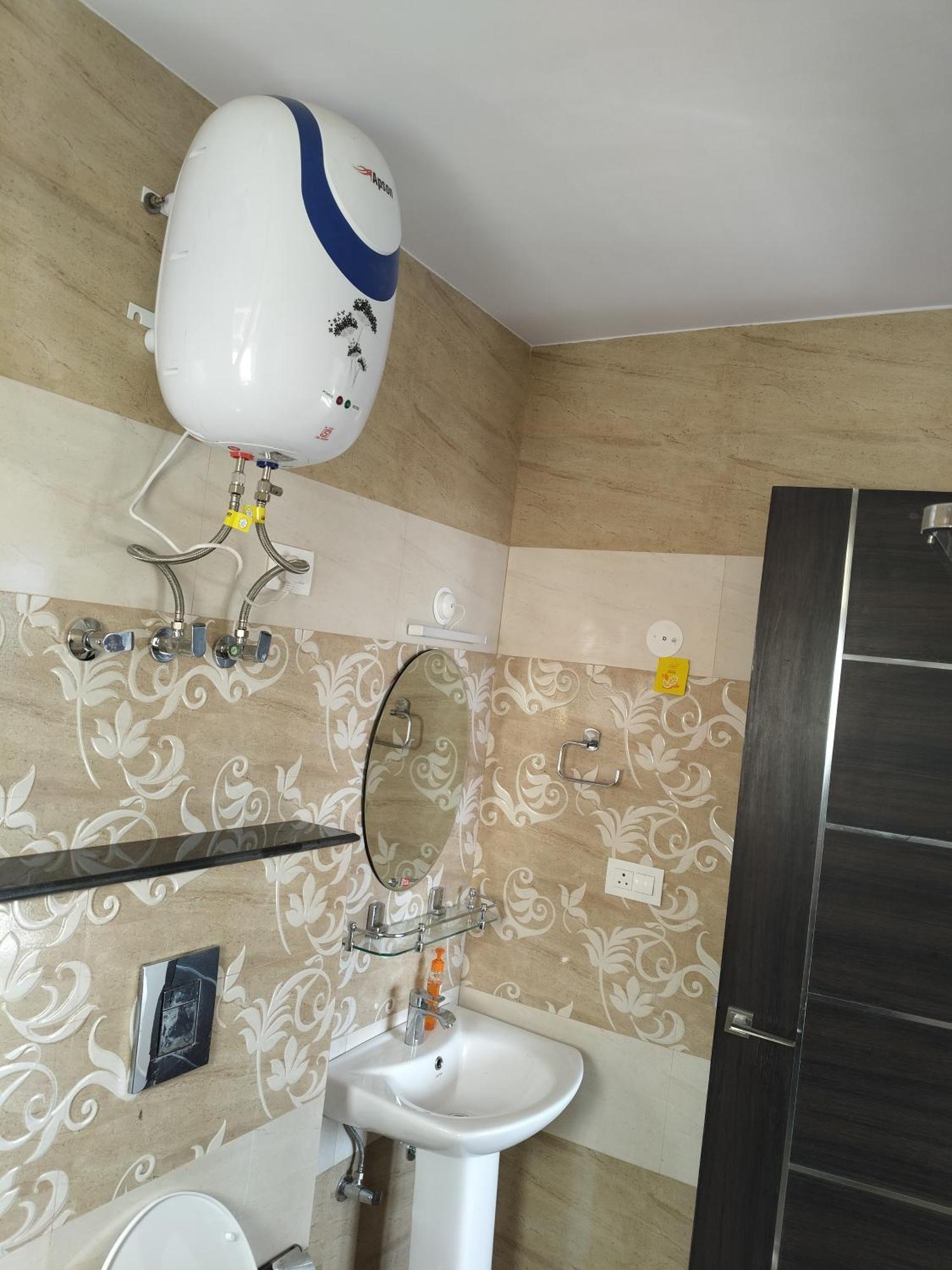 Harmony Heights Hotel Shimla Ngoại thất bức ảnh